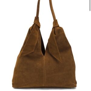 Viral TikTok divina Firenze Italian suede